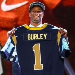 Meet your Posher, Ray